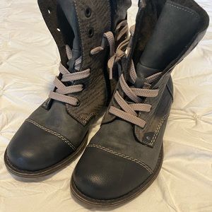Rieker Payton 22 boots size 36 (US 5-5.5) Excellent Used Condition